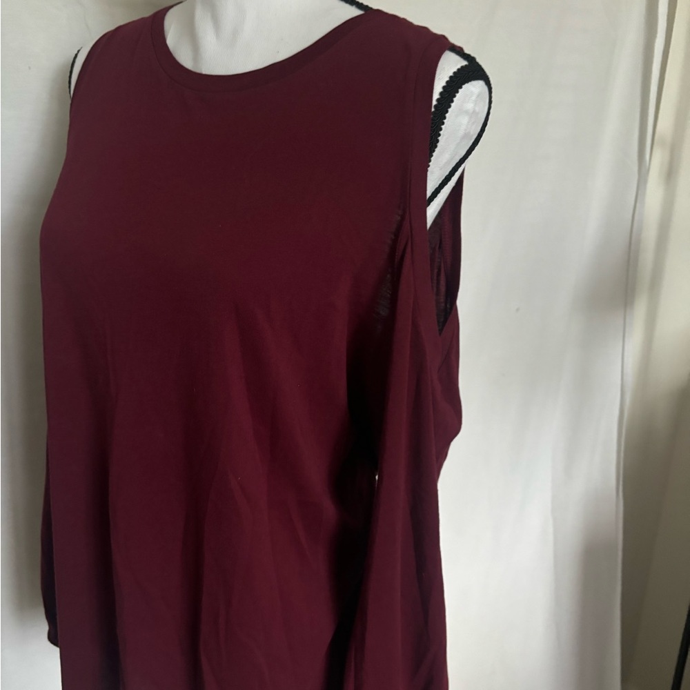 LOFT cold shoulder tee